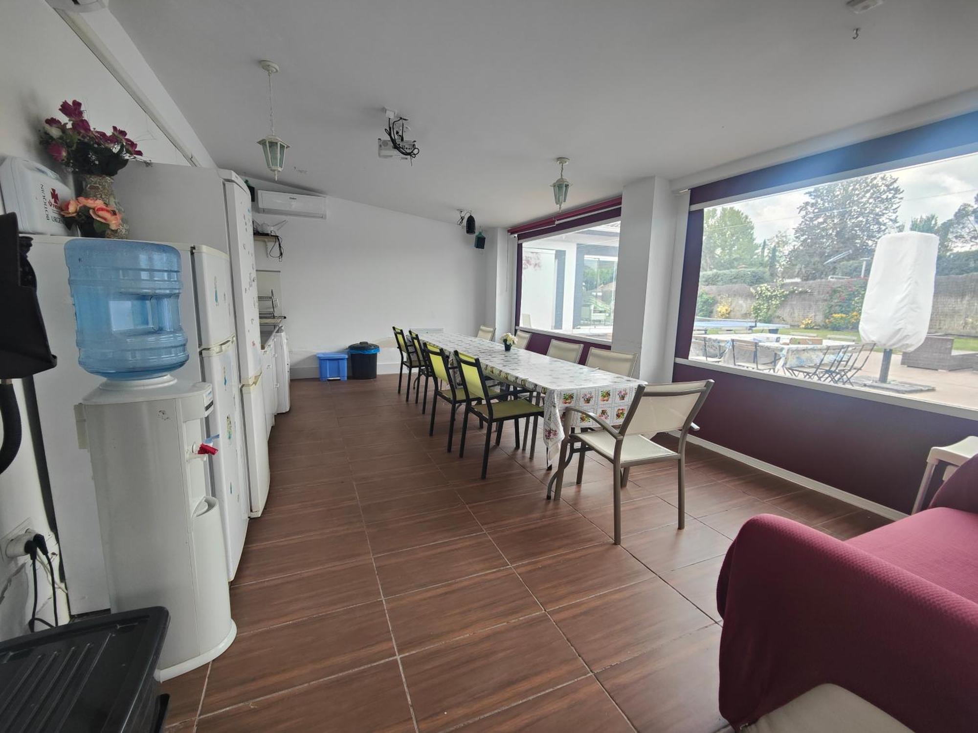 Chalet Con Piscina Y Jacuzzi En Madrid Alquila Habitaciones Algete Exterior photo