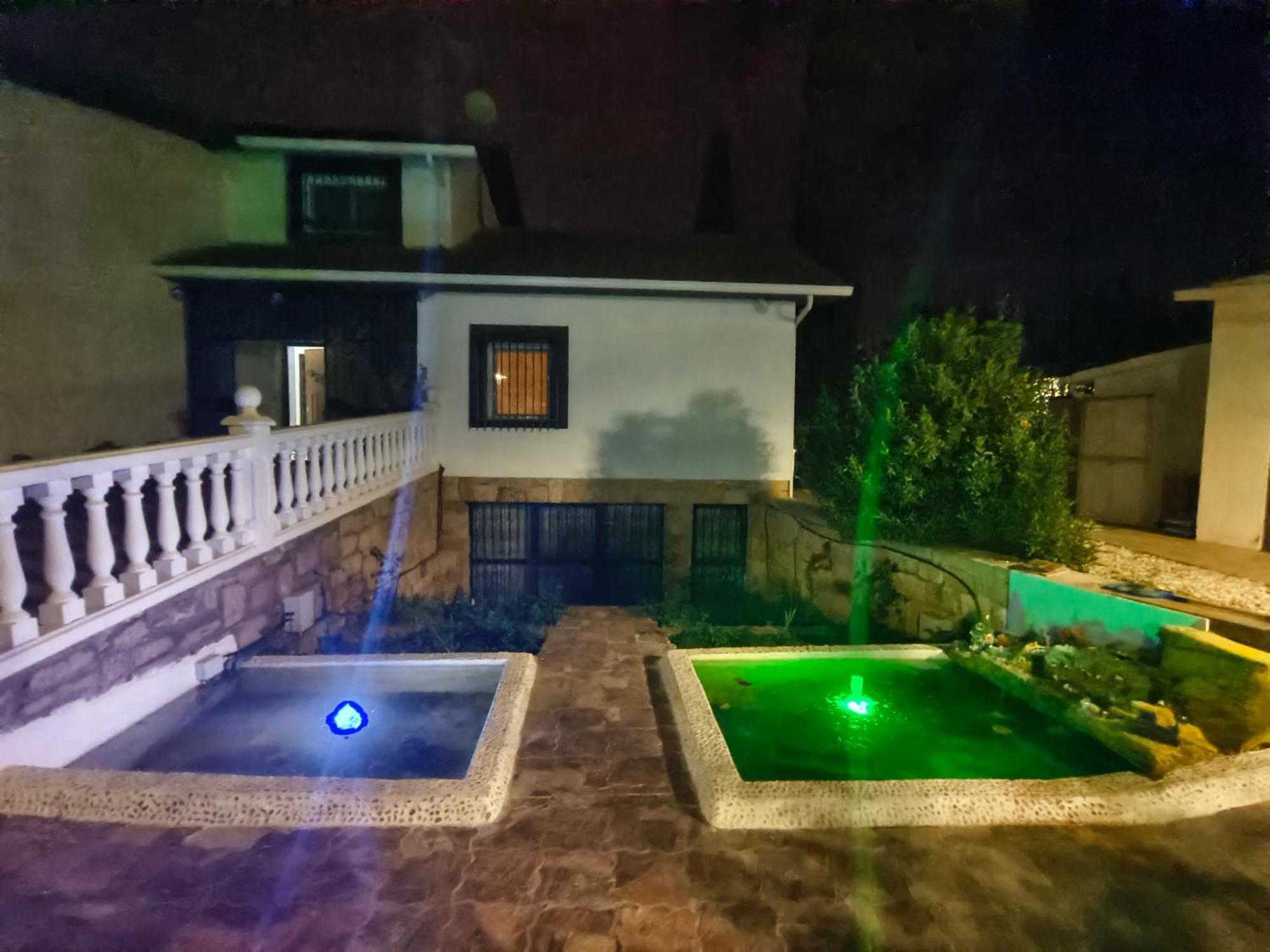 Chalet Con Piscina Y Jacuzzi En Madrid Alquila Habitaciones Algete Exterior photo
